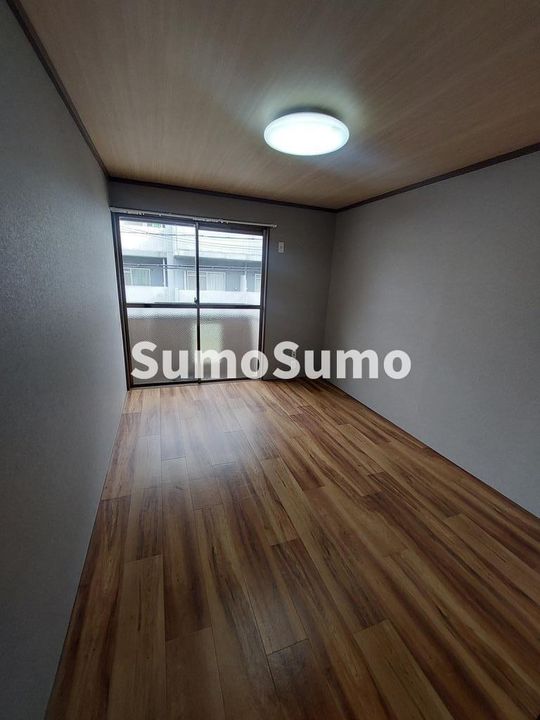 兵庫県尼崎市南武庫之荘2丁目(アパート)の賃貸物件の居間