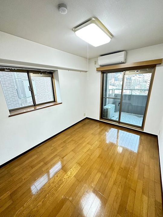 兵庫県神戸市灘区岩屋北町7丁目(マンション)の賃貸物件の居間