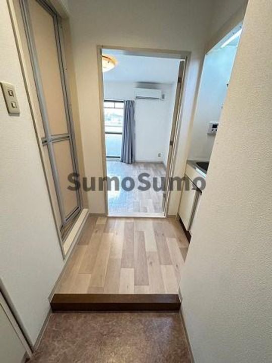 エクセレンス武庫之荘の玄関