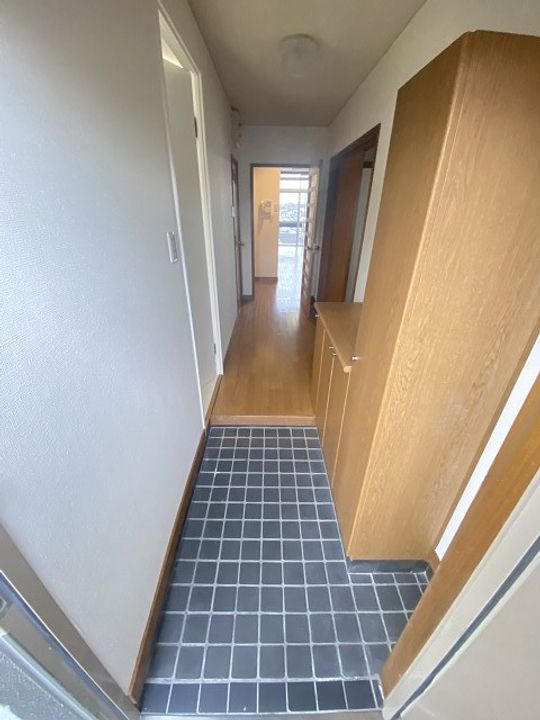 兵庫県西宮市西平町(アパート)の賃貸物件の玄関