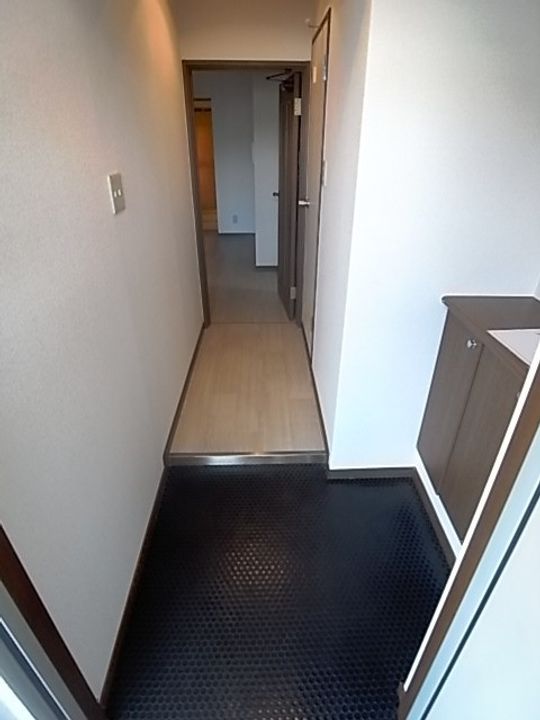 兵庫県西宮市大森町(マンション)の賃貸物件の玄関