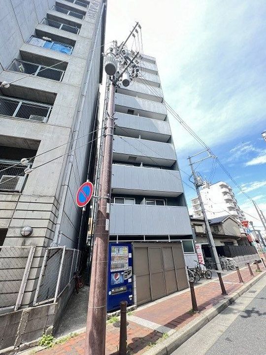 兵庫県尼崎市建家町(マンション)の賃貸物件の外観