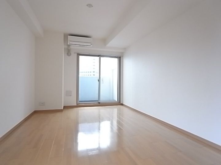 カスタリア三宮の寝室