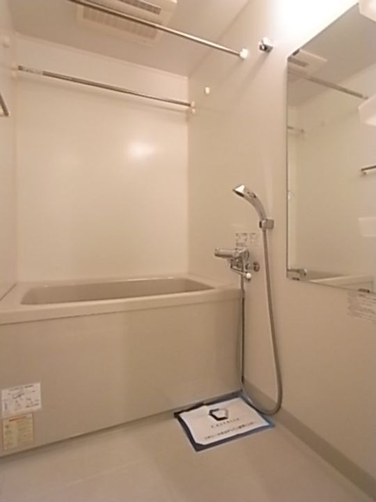 カスタリア三宮の風呂