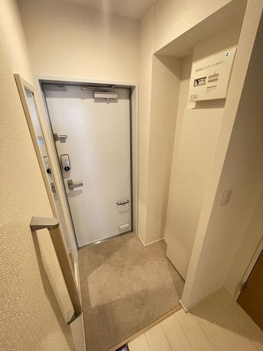 兵庫県西宮市段上町6丁目(アパート)の賃貸物件の玄関