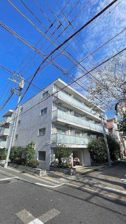 ディアレイシャス池尻大橋の外観