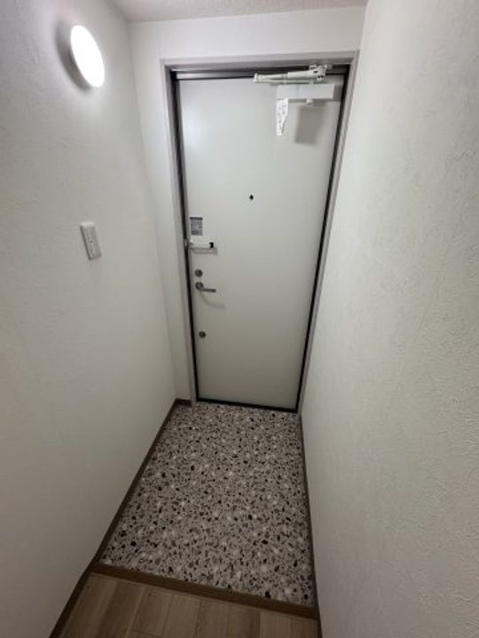 兵庫県神戸市長田区鶯町2丁目(マンション)の賃貸物件の玄関