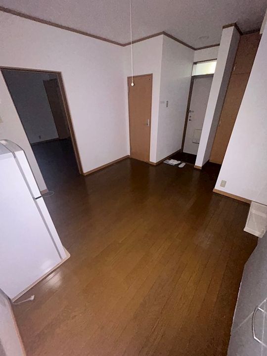 兵庫県神戸市中央区中山手通7丁目(アパート)の賃貸物件の居間