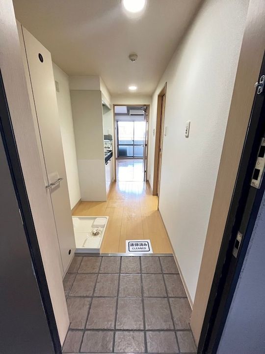 兵庫県西宮市産所町(マンション)の賃貸物件の玄関