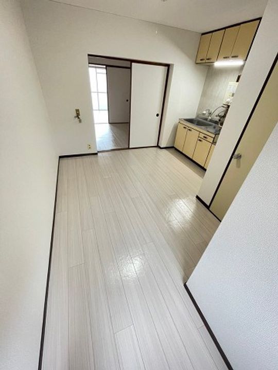 兵庫県西宮市中島町(マンション)の賃貸物件の居間