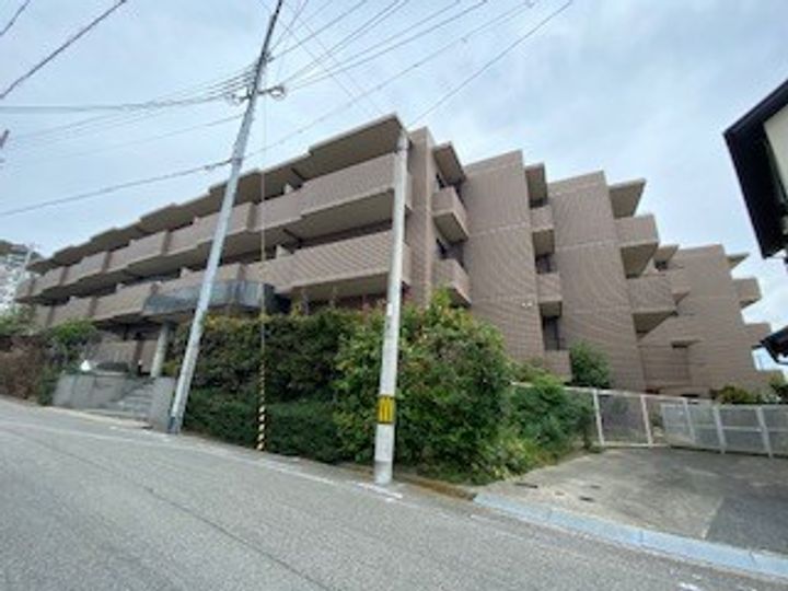 兵庫県神戸市東灘区西岡本6丁目(マンション)の賃貸物件の外観