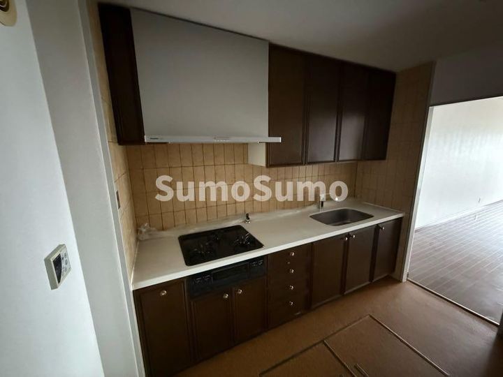 兵庫県神戸市東灘区西岡本6丁目(マンション)の賃貸物件のキッチン