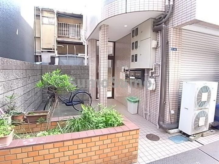 兵庫県尼崎市立花町3丁目(アパート)の賃貸物件の外観