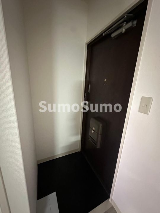 兵庫県西宮市津門仁辺町(アパート)の賃貸物件の玄関