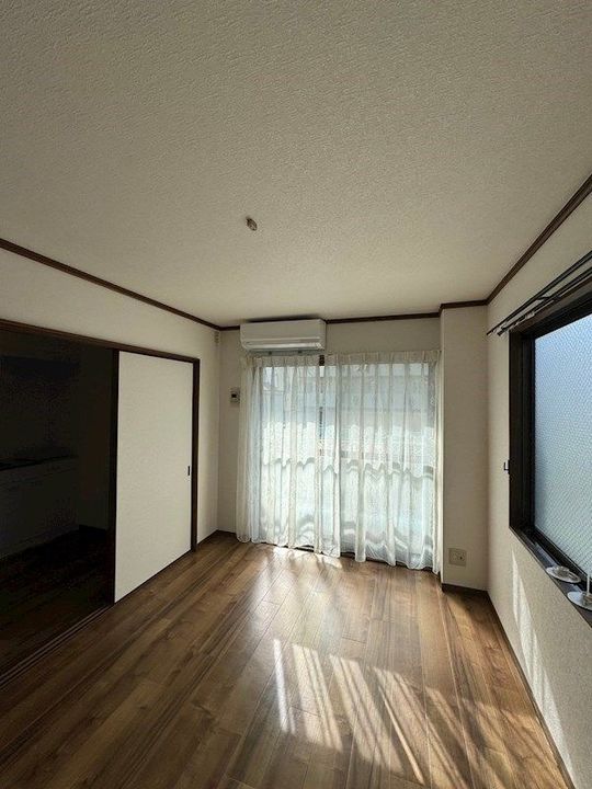 兵庫県神戸市須磨区戸政町3丁目(マンション)の賃貸物件の居間