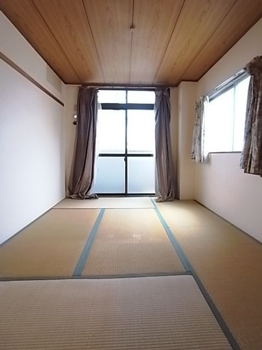 兵庫県西宮市甲子園浦風町(マンション)の賃貸物件の寝室