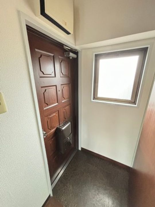 兵庫県神戸市中央区元町通6丁目(マンション)の賃貸物件の玄関
