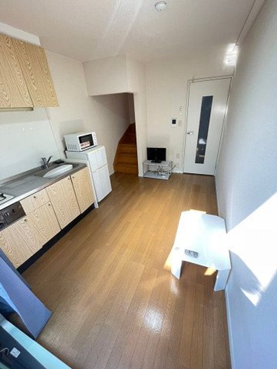 兵庫県西宮市中屋町(アパート)の賃貸物件の居間