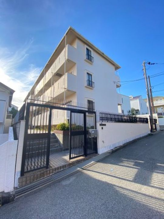 兵庫県神戸市東灘区西岡本5丁目(マンション)の賃貸物件の外観