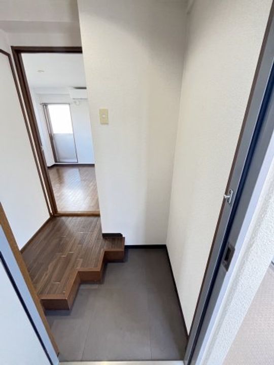 兵庫県神戸市東灘区御影中町1丁目(マンション)の賃貸物件の玄関
