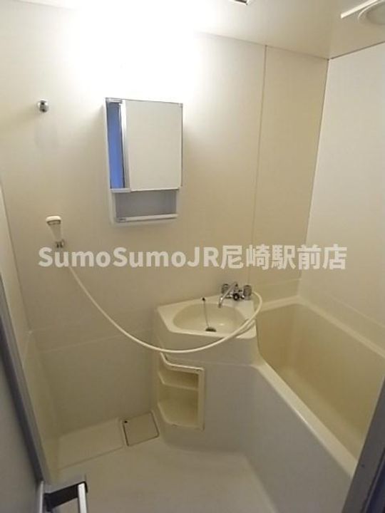 兵庫県尼崎市武庫之荘9丁目(マンション)の賃貸物件の風呂