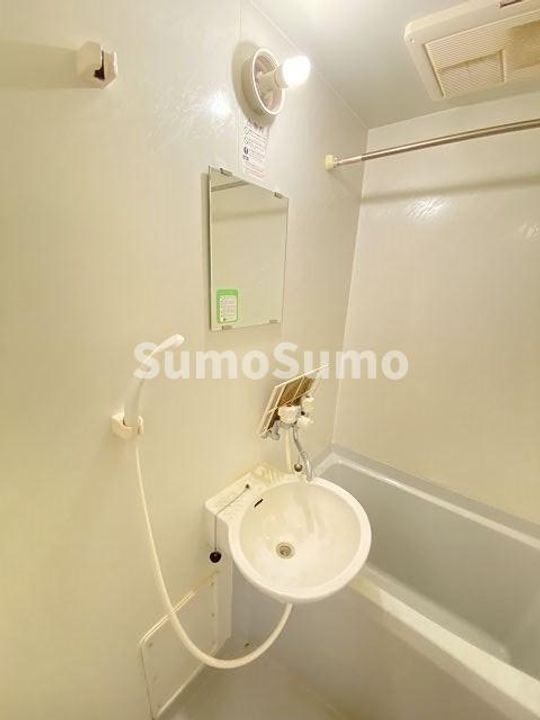 レオパレス秀の風呂