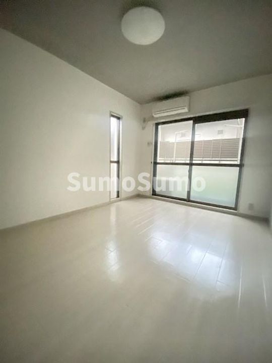 兵庫県尼崎市塚口町6丁目(マンション)の賃貸物件の居間