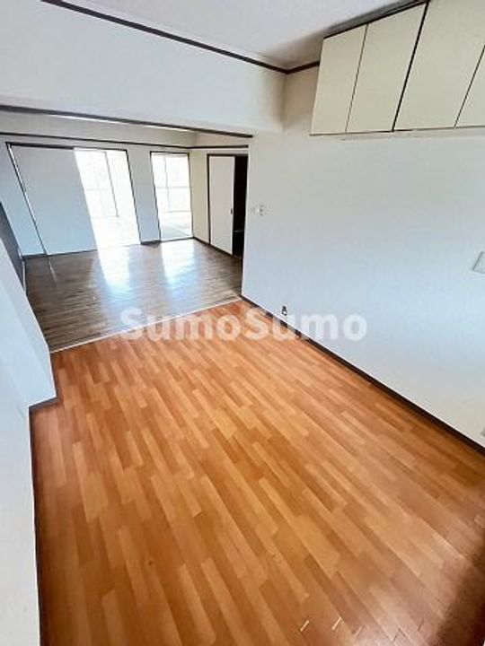 東朋第一マンションの居間