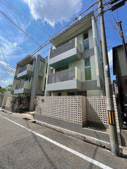 兵庫県西宮市田代町の賃貸マンションの外観