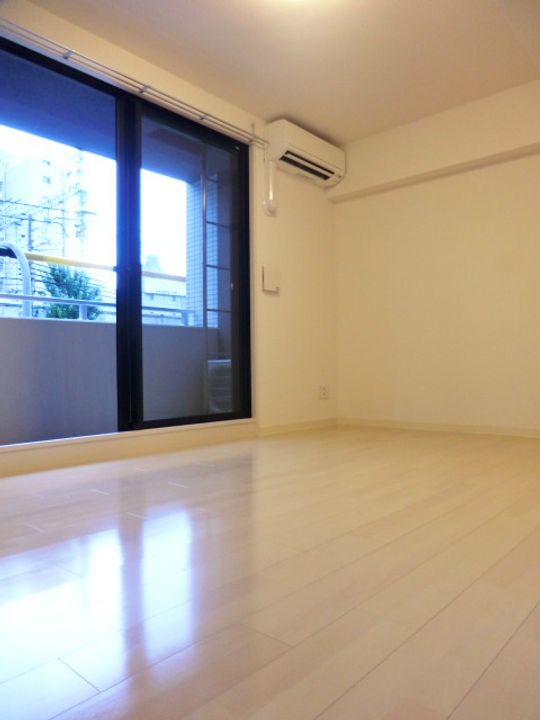 兵庫県神戸市中央区北長狭通8丁目(マンション)の賃貸物件の寝室