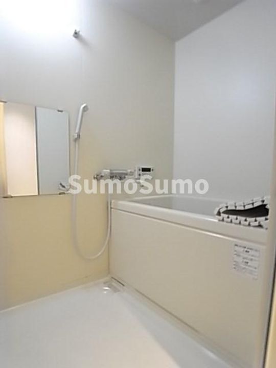 ロイスグラン神戸湊川公園の風呂