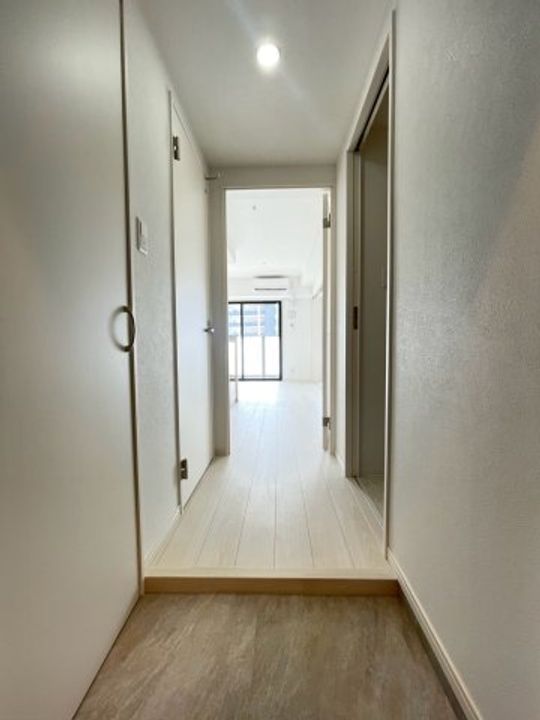 CREST西新 の玄関