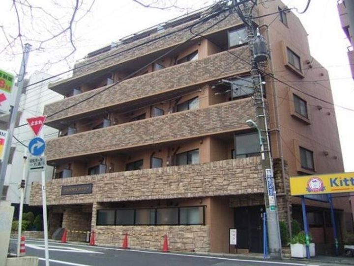 トーシンフェニックス都立大学の外観