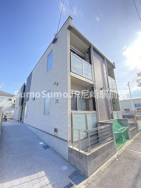 兵庫県尼崎市三反田町3丁目(アパート)の賃貸物件の外観
