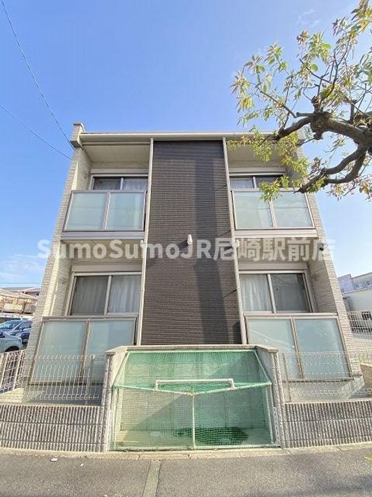 兵庫県尼崎市三反田町3丁目(アパート)の賃貸物件の外観