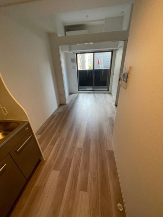 アドバンス神戸ラシュレの居間