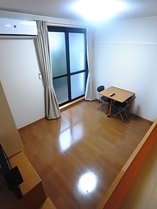 兵庫県西宮市大屋町(アパート)の賃貸物件の居間