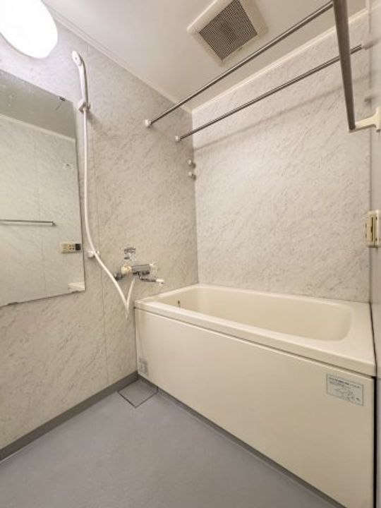 レジディア三宮東の風呂