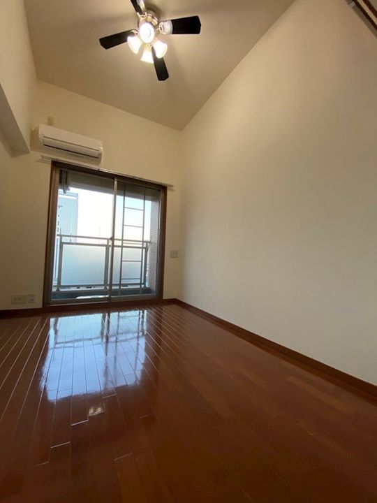 兵庫県神戸市中央区脇浜町3丁目(マンション)の賃貸物件の居間