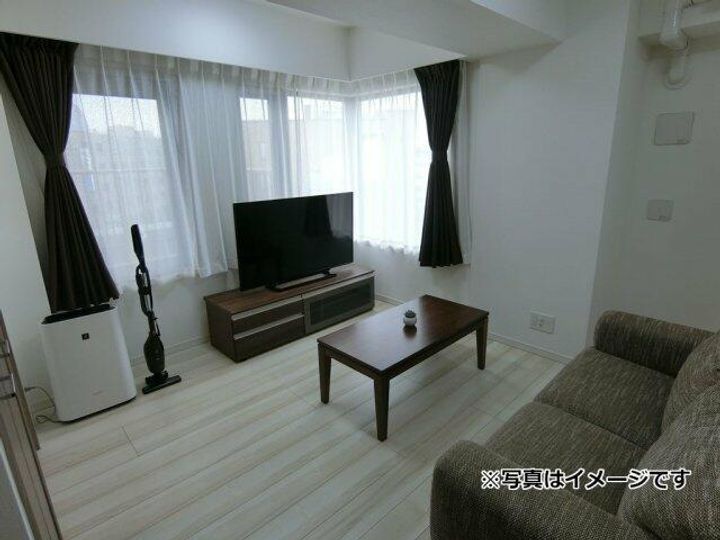 オープンブルーム渋谷本町の居間