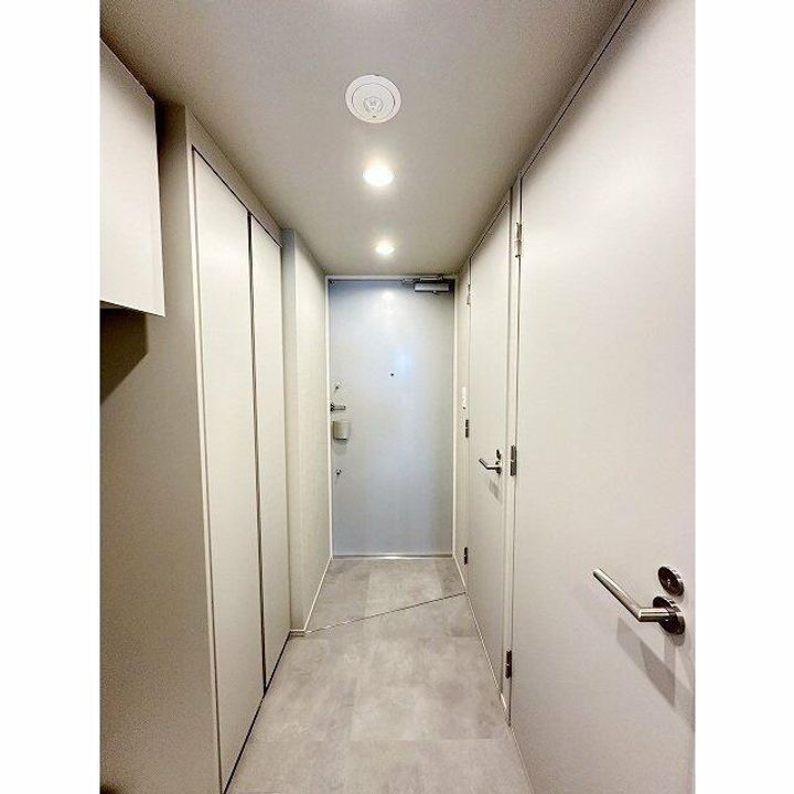 オープンブルーム渋谷本町の玄関