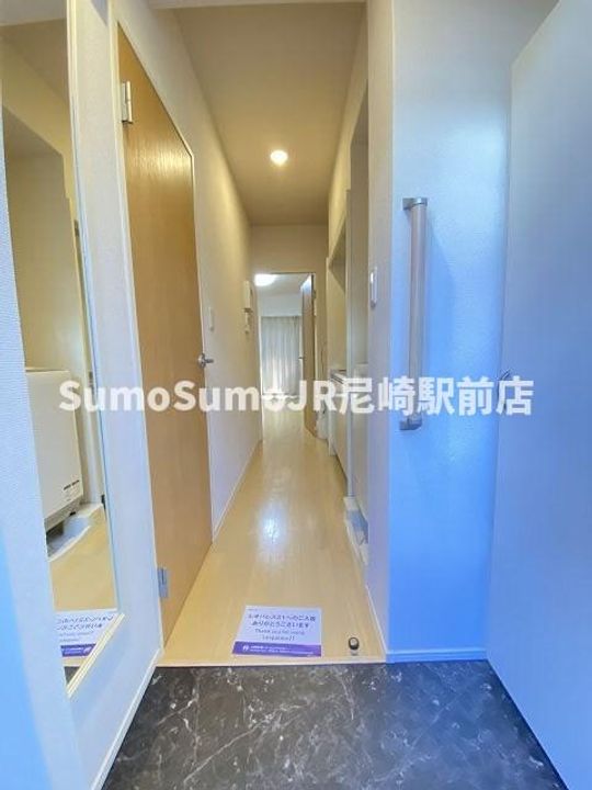 兵庫県尼崎市杭瀬北新町1丁目(アパート)の賃貸物件の玄関