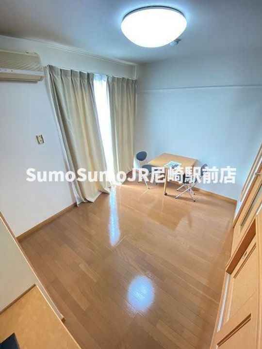 兵庫県尼崎市南塚口町5丁目(アパート)の賃貸物件の寝室