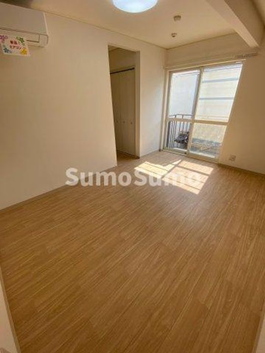 本町ハイツの居間