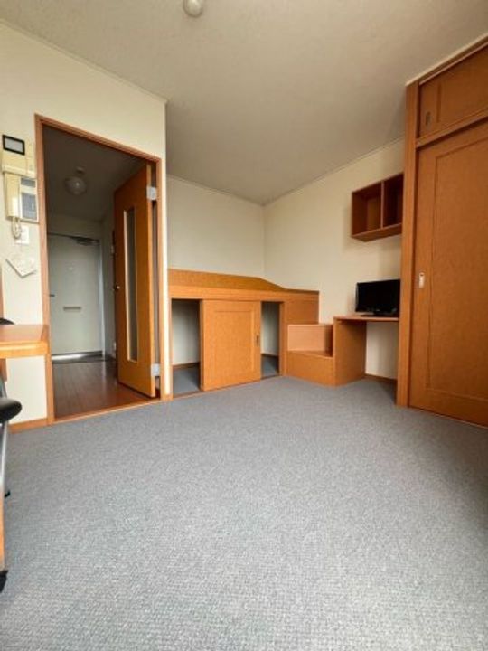 レオパレスマリーハイム六甲の居間