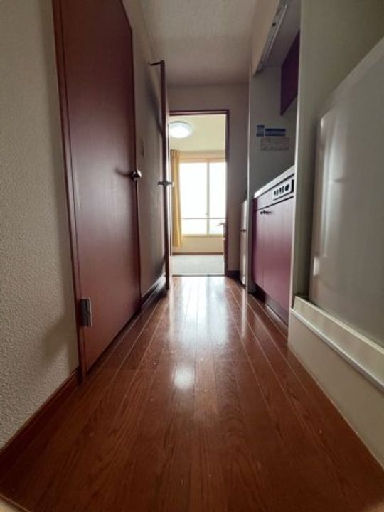 レオパレスマリーハイム六甲の玄関