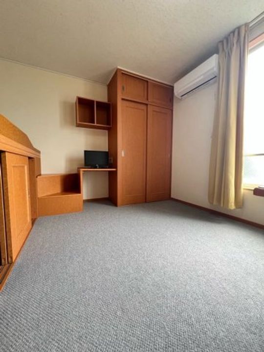 レオパレスマリーハイム六甲の居間