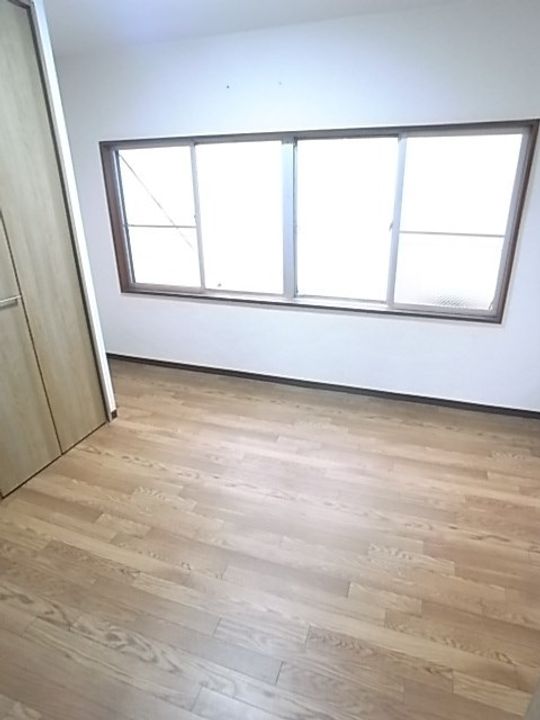 兵庫県神戸市中央区吾妻通1丁目(マンション)の賃貸物件の居間