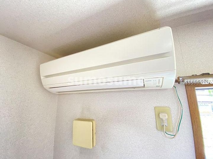 兵庫県尼崎市武庫之荘本町1丁目(アパート)の賃貸物件の居間