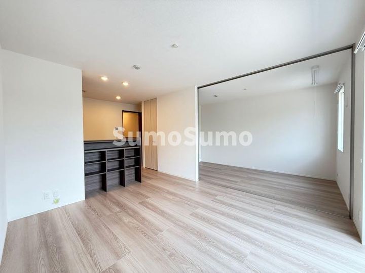 エレナ本山の居間